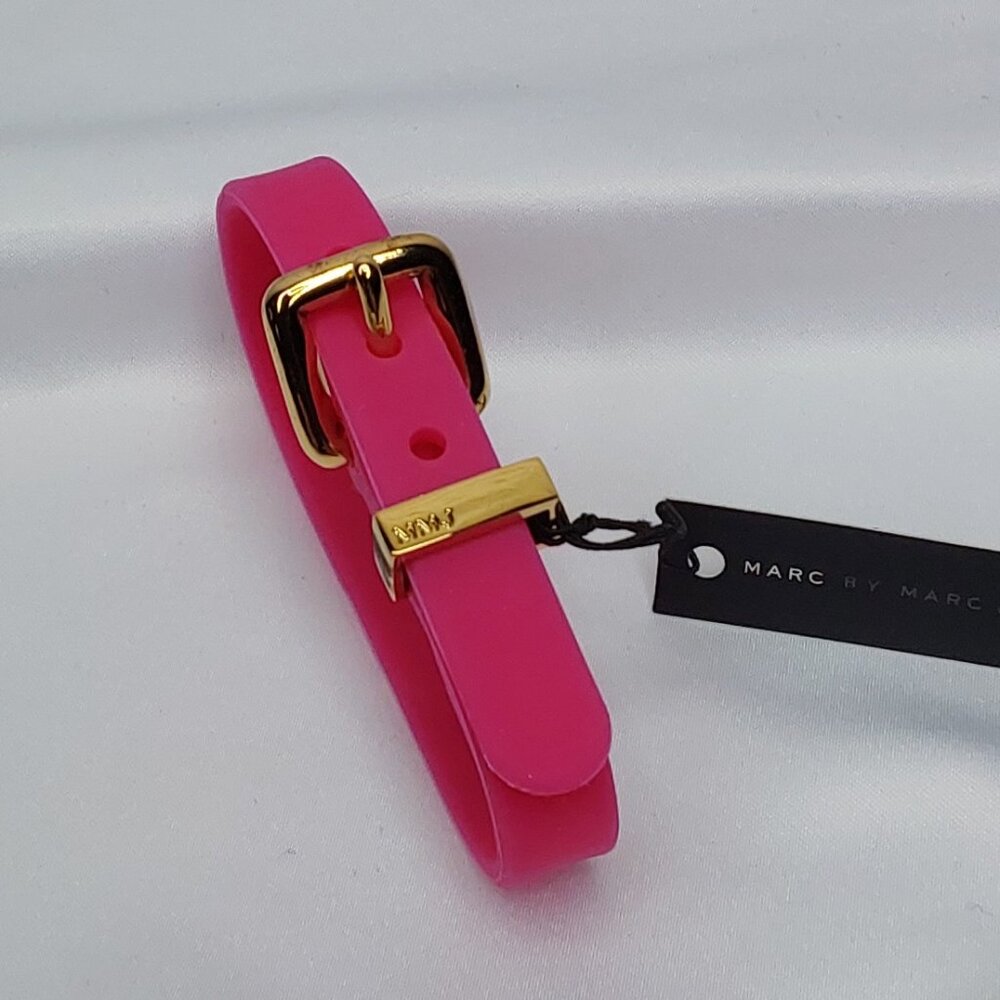 'MARC BY MARC JACOBS' EMBOSSED BUCKLE BRACELET ELONGATION FRAGRANCE EXTENSION